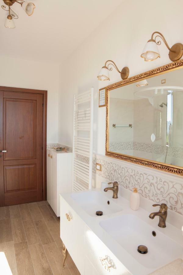B&B L' Antica Fonte Spinetoli Exterior foto